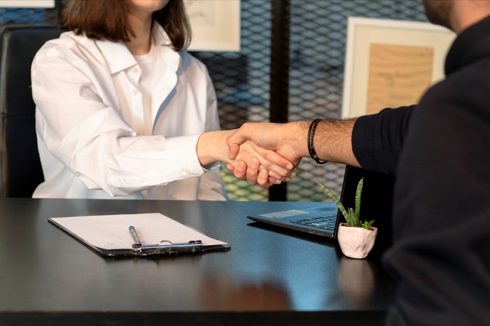 Góc Khuất M&A: Khi Tài Liệu Không Phản Ánh Thực Tế